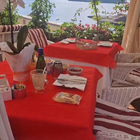 Hotel Villa Iulia Вентолене Экстерьер фото