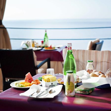 Hotel Villa Iulia Вентолене Экстерьер фото