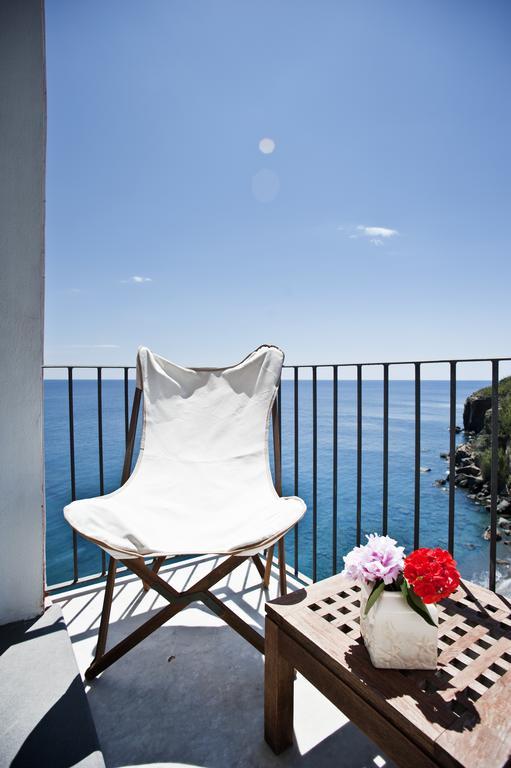 Hotel Villa Iulia Вентолене Экстерьер фото
